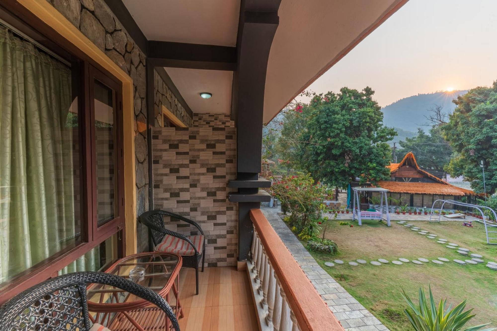 Lake View Resort Pokhara Eksteriør bilde